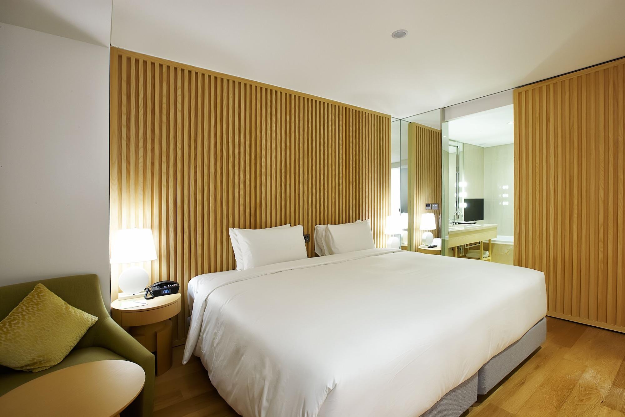 Hotel Entra Gangnam Сеул Екстериор снимка