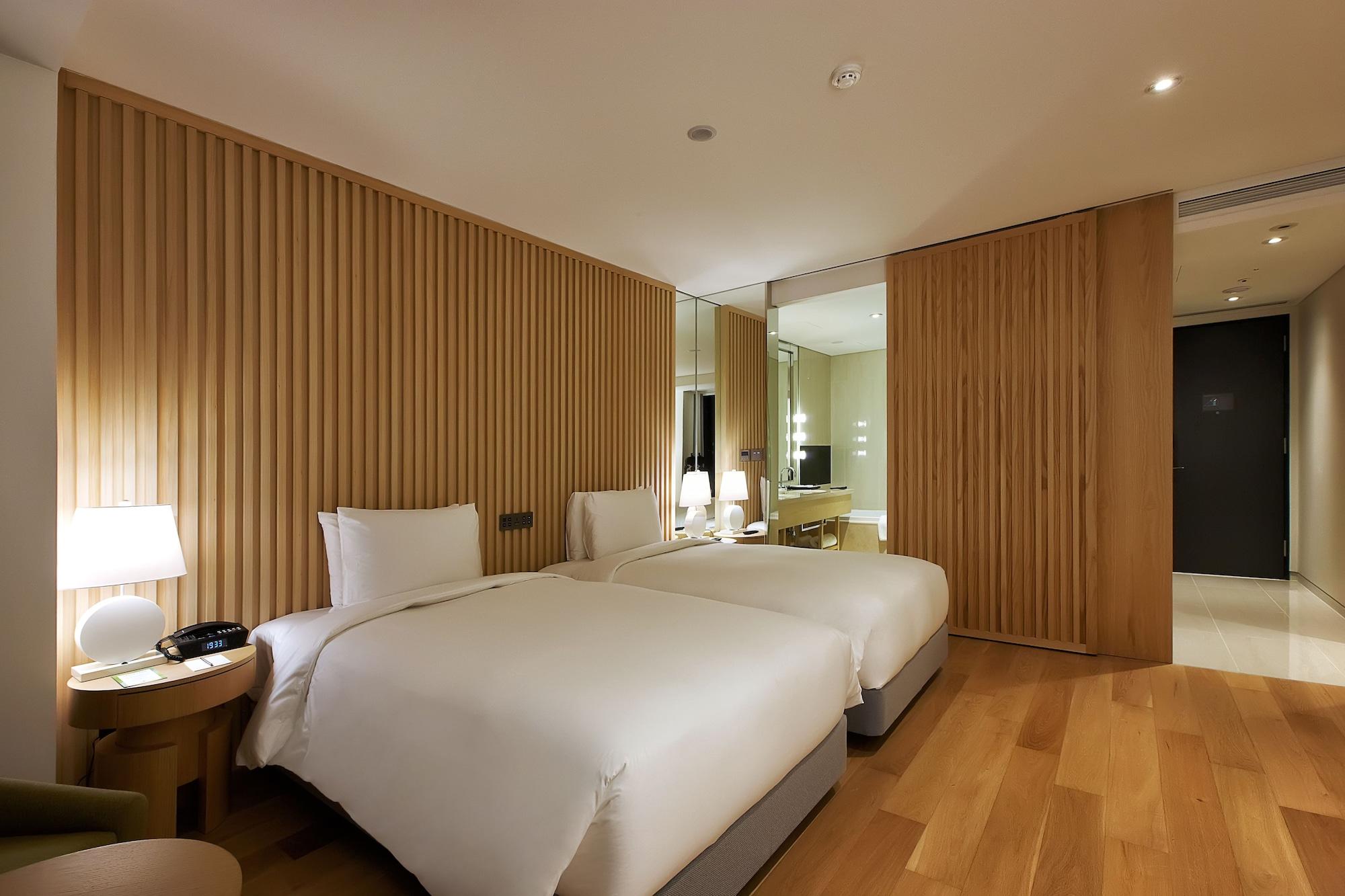 Hotel Entra Gangnam Сеул Екстериор снимка