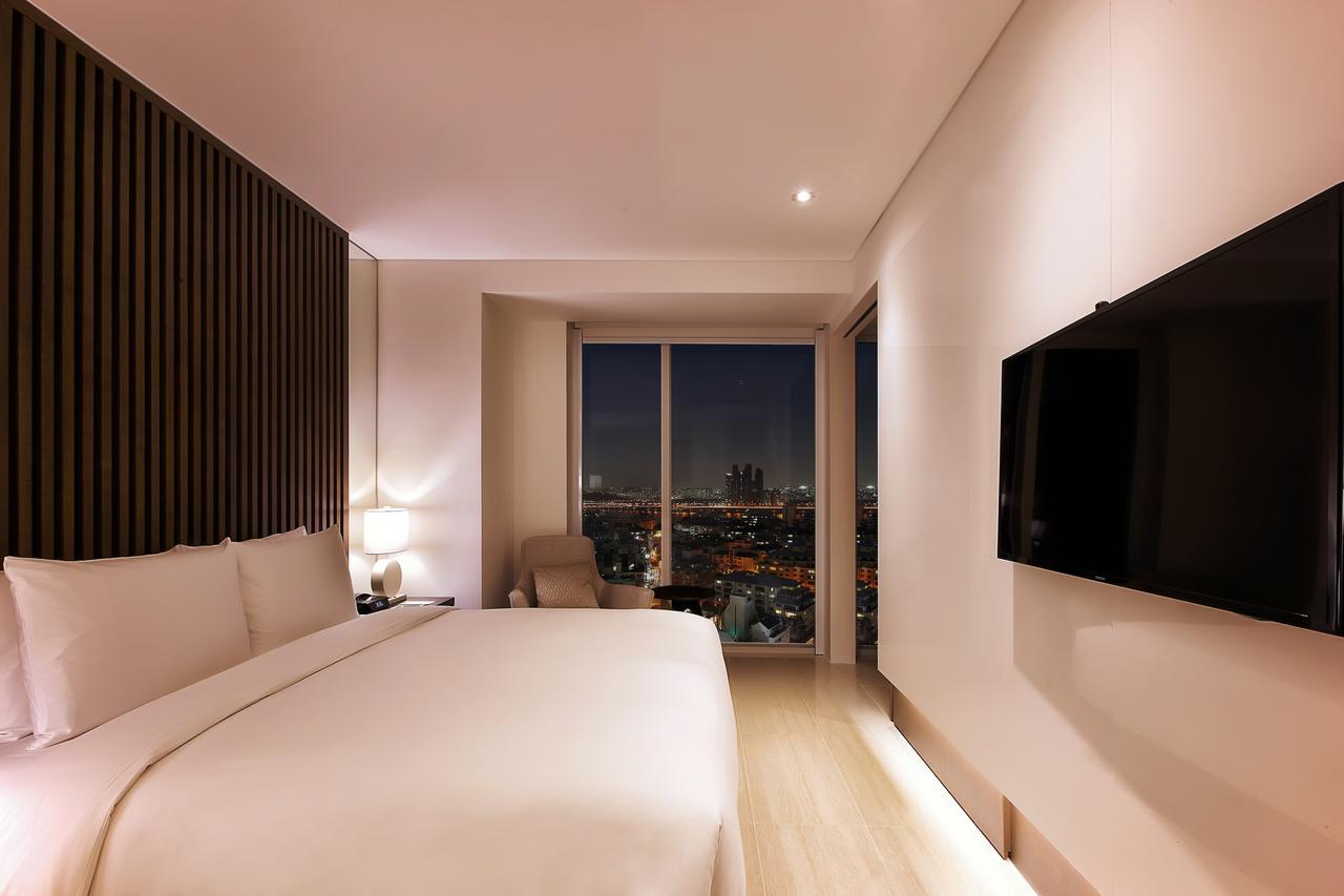 Hotel Entra Gangnam Сеул Екстериор снимка