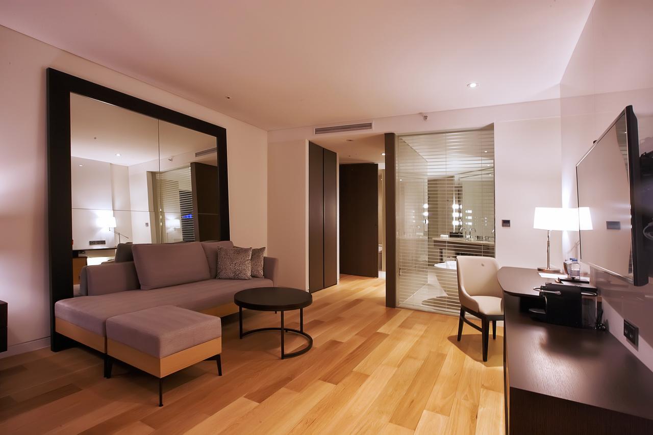 Hotel Entra Gangnam Сеул Екстериор снимка