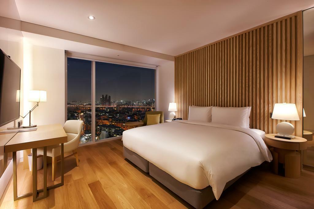 Hotel Entra Gangnam Сеул Екстериор снимка